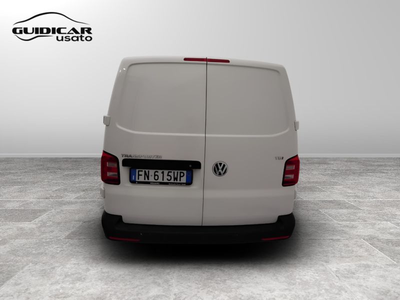 GuidiCar - VOLKSWAGEN INDUSTRIALI Transporter 2018 Transporter - Transporter Van  Business   2.0 TDI 81 kW  ant. man. L1 Usato